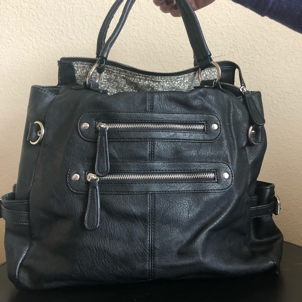 Black zipper purse